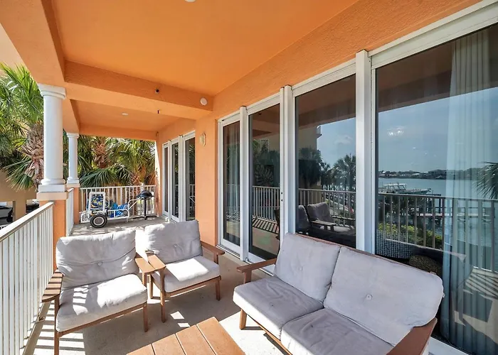 Harborview Grande Unit 207 Clearwater Beach